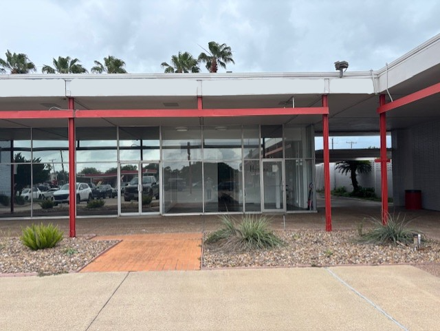 Doddridge Plaza 3745