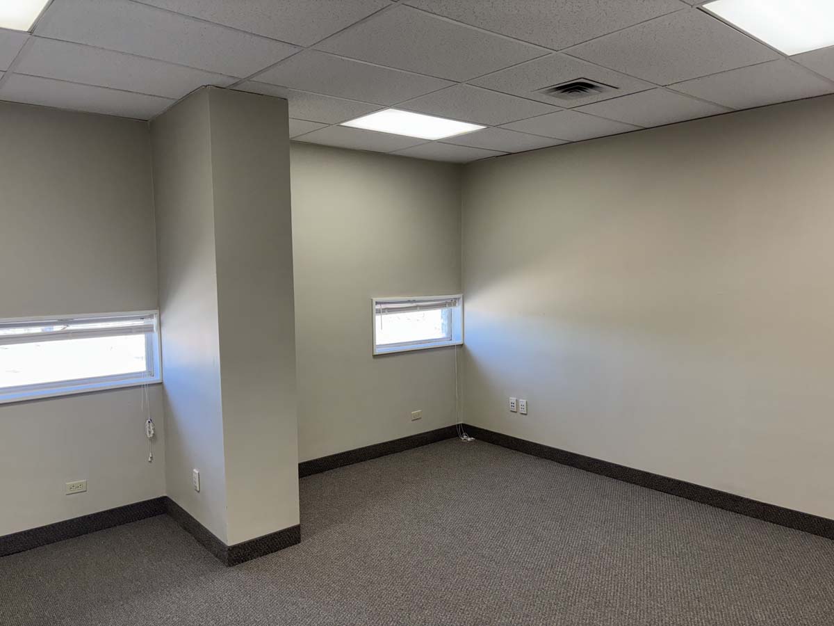 Doddridge Plaza 305 - Image 2