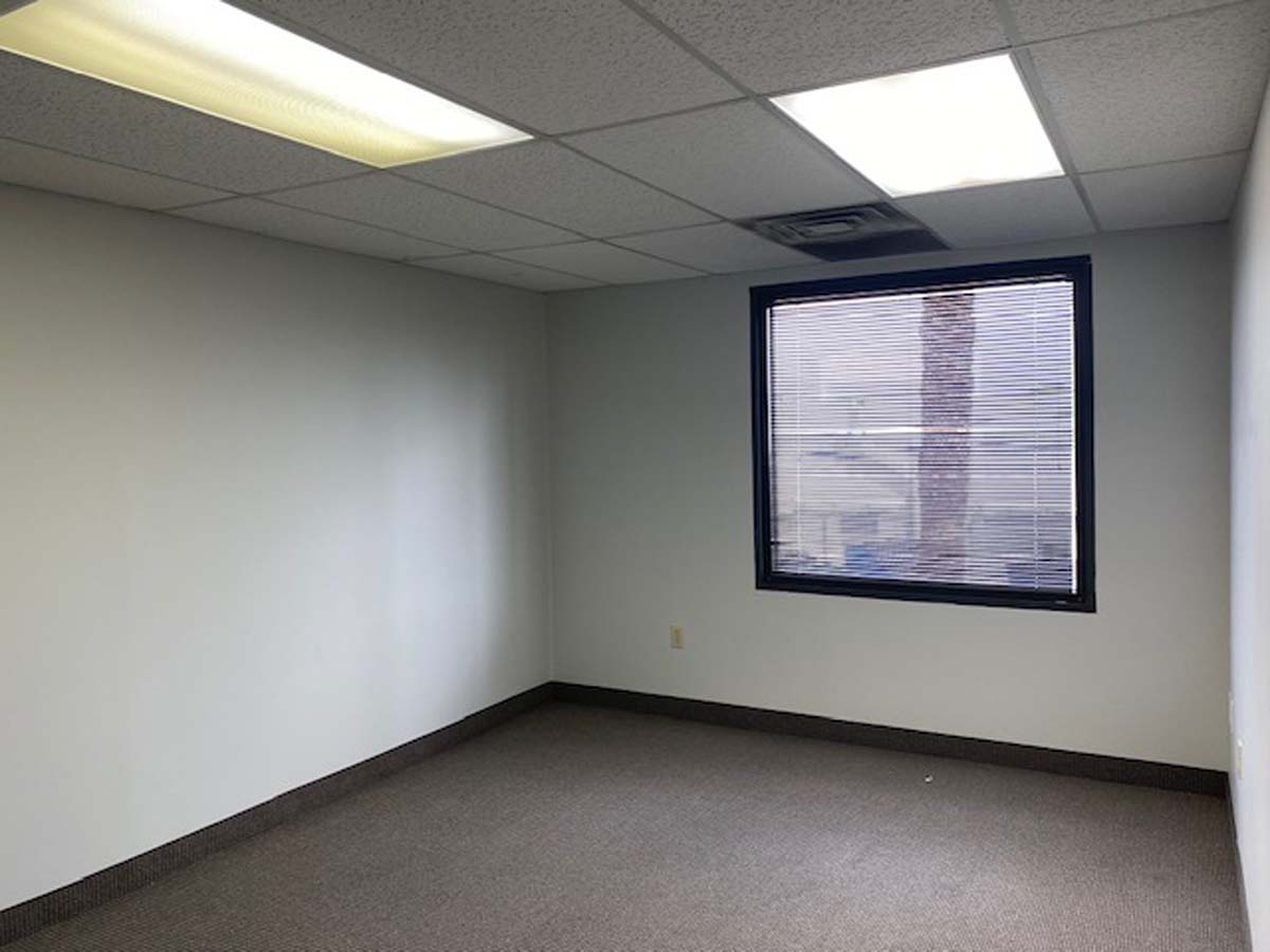 Office Park South N218 - Image 6