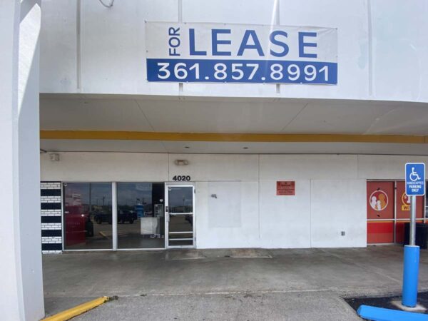 Hamlin Shopping Center 4020