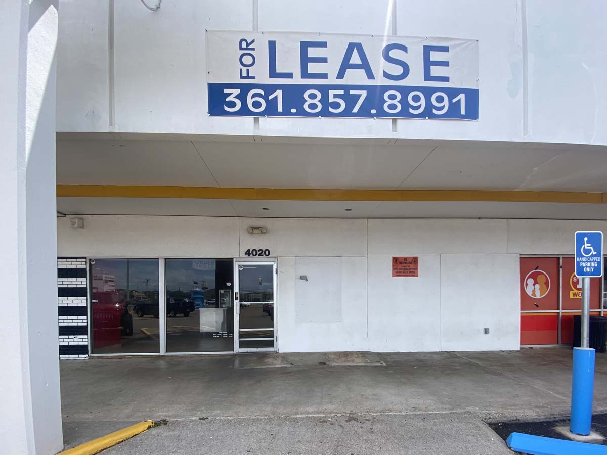 Hamlin Shopping Center 4020